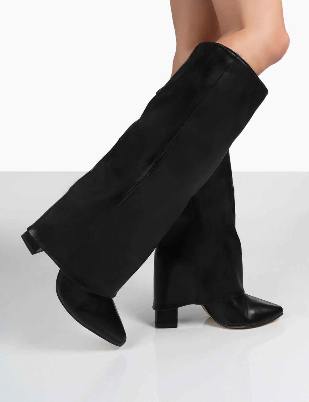 Zendaya Black Pointed Toe Knee High Block Boots - Image 4