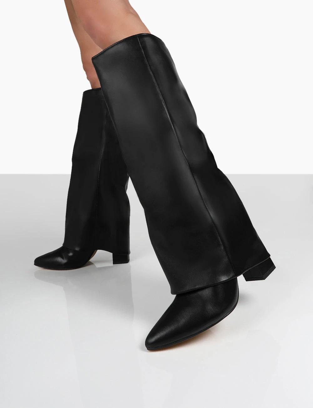 Zendaya Black Pointed Toe Knee High Block Boots - Image 2